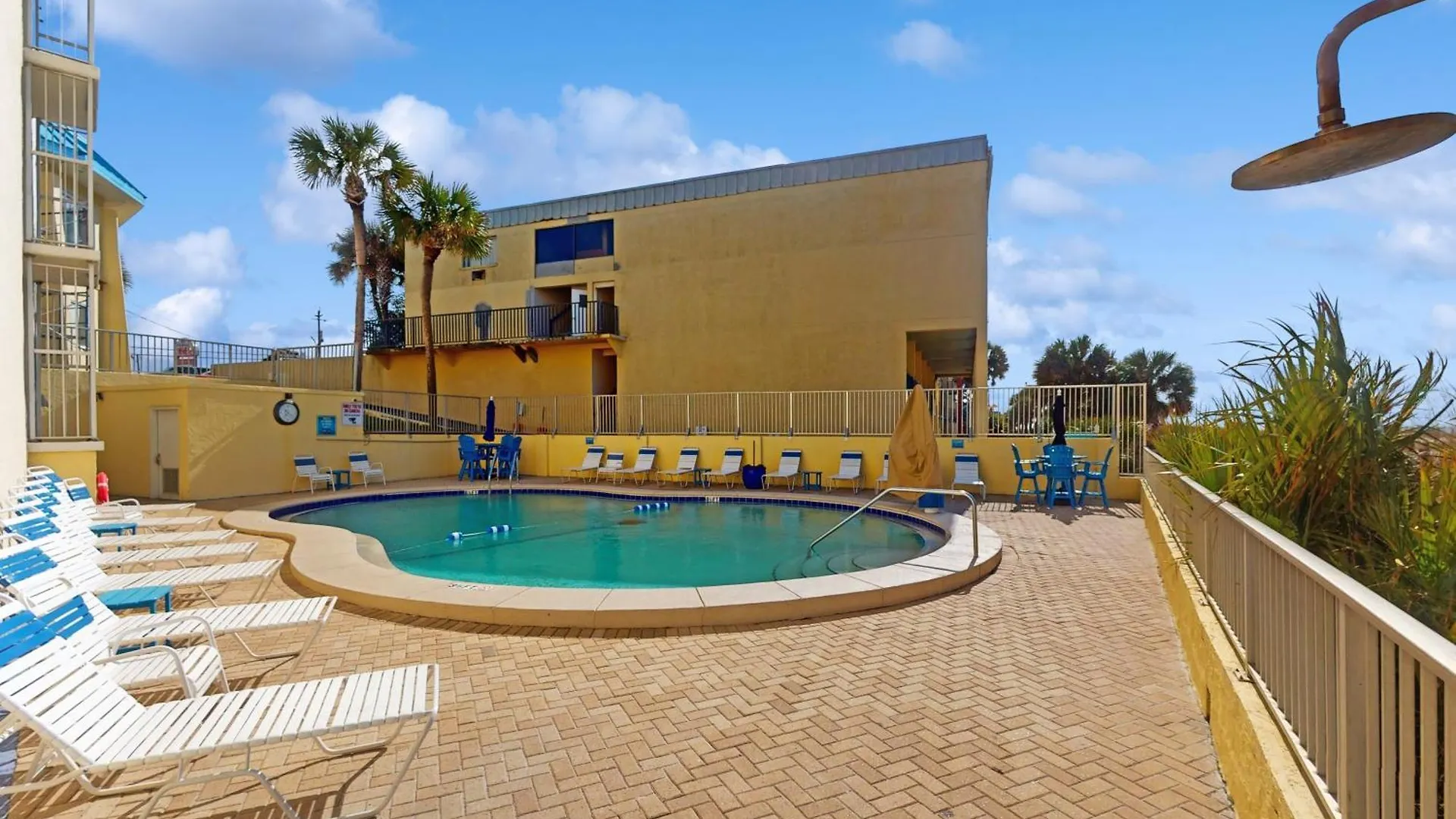 Hotel Continental Condominiums Panama City Beach